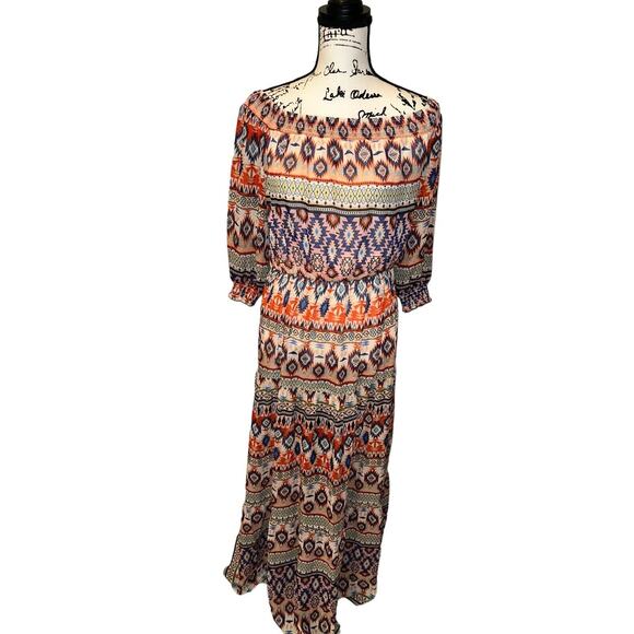 NEW YORK & COMPANY AZTEC PRINT MAXI DRESS SIZE Small - Picture 2 of 9